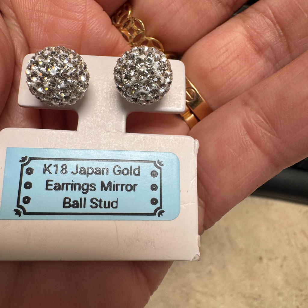 K18 Japan White Gold Mirror Ball Stud Earrings 2.1 Grams